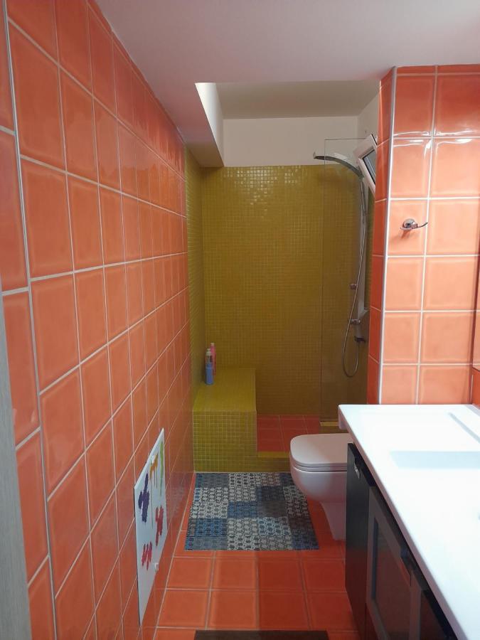 Bright Top Floor Apartment! Закинтос Экстерьер фото